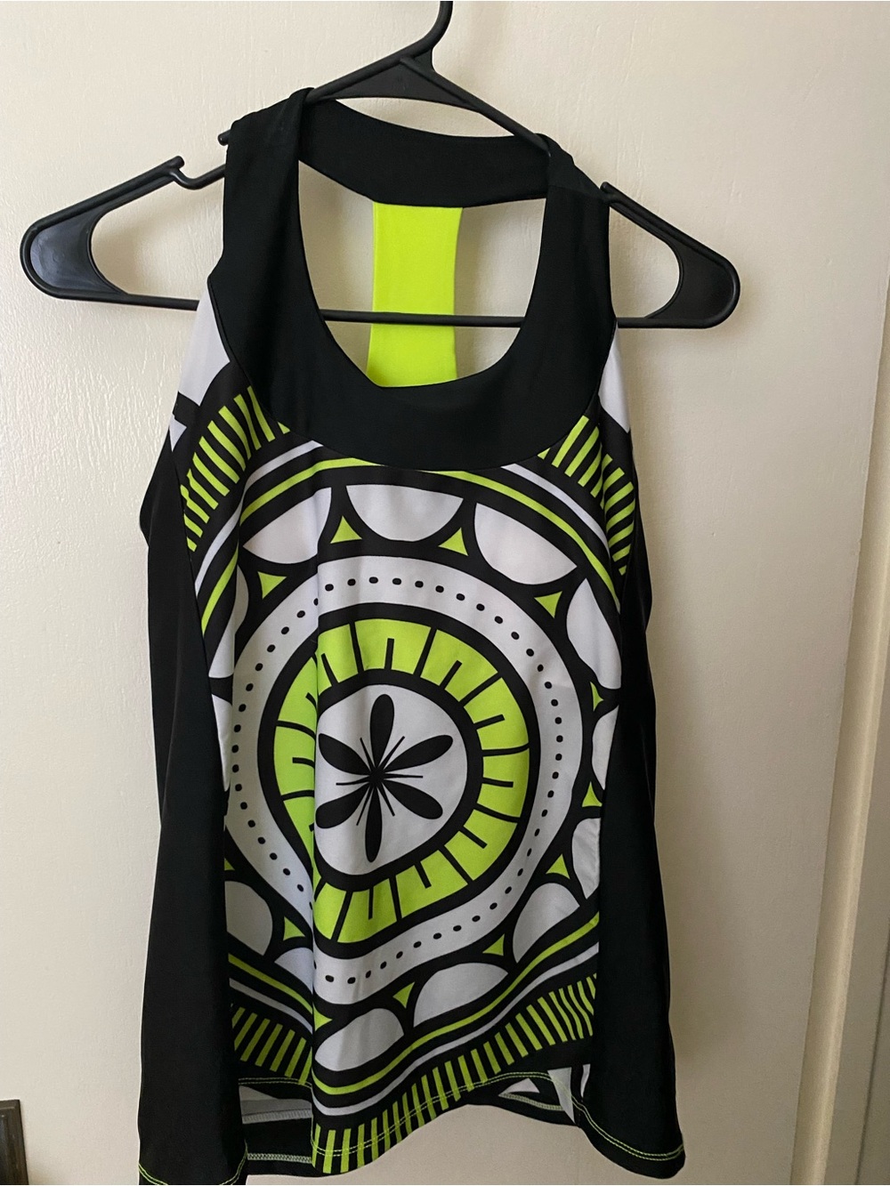 Moxie women’s cycling jersey size xl tank with bra